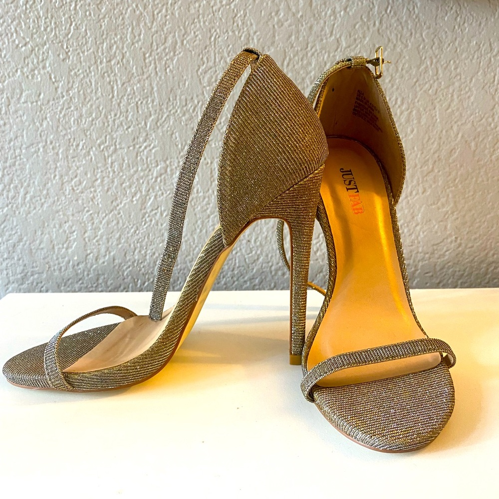Alla-Gold Heels